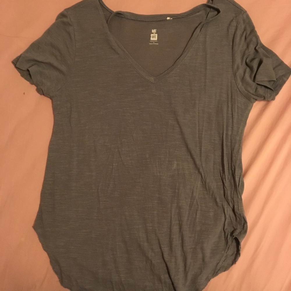 Pacsun  v-neck tee